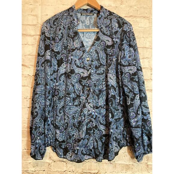 Snoskins Top Womens XL Blue Paisley Button Front V Neck Lightweight Textured - Picture 1 of 14